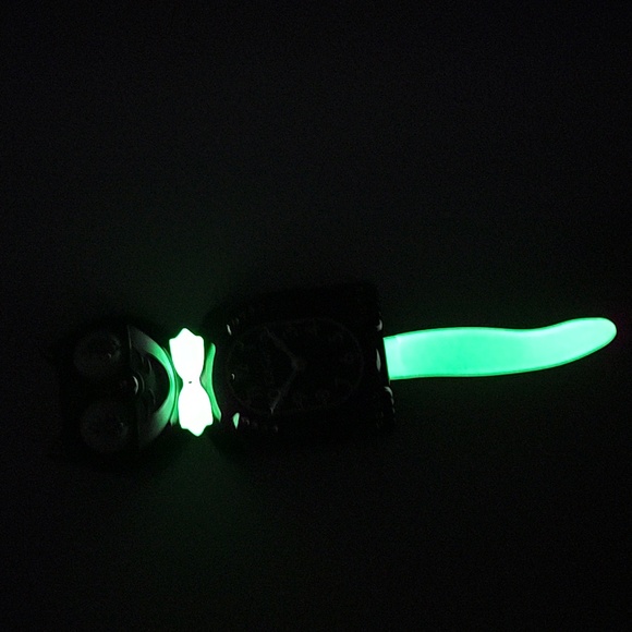 Jeweled Kit-Cat Klock with GLOW IN THE DARK BOWTIE & two tails RARE CLOCK - Picture 8 of 10